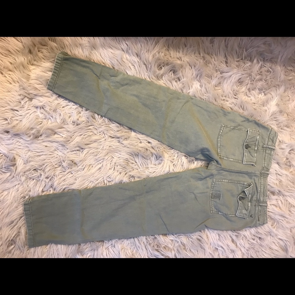 Size 0 American eagle